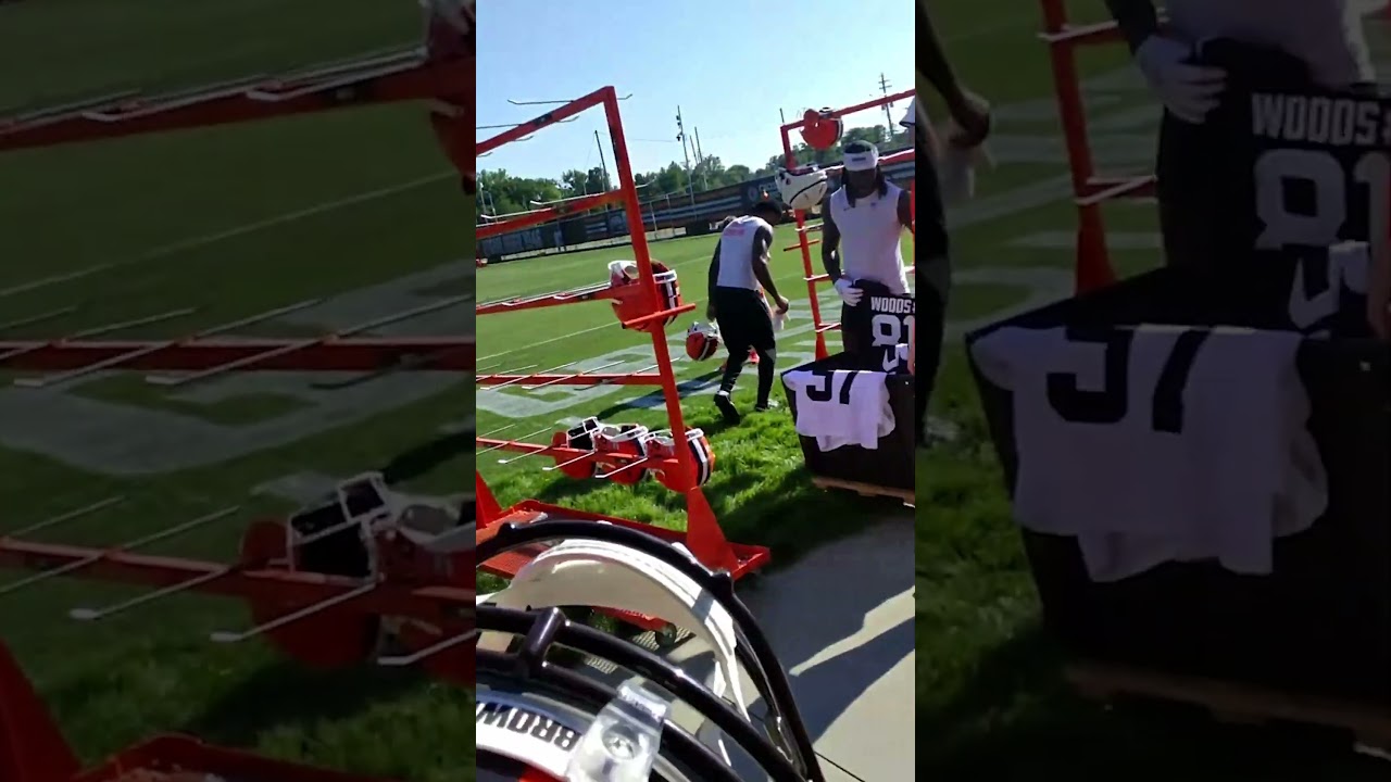 pov: you open a mystery box with RB Dylan Sampson